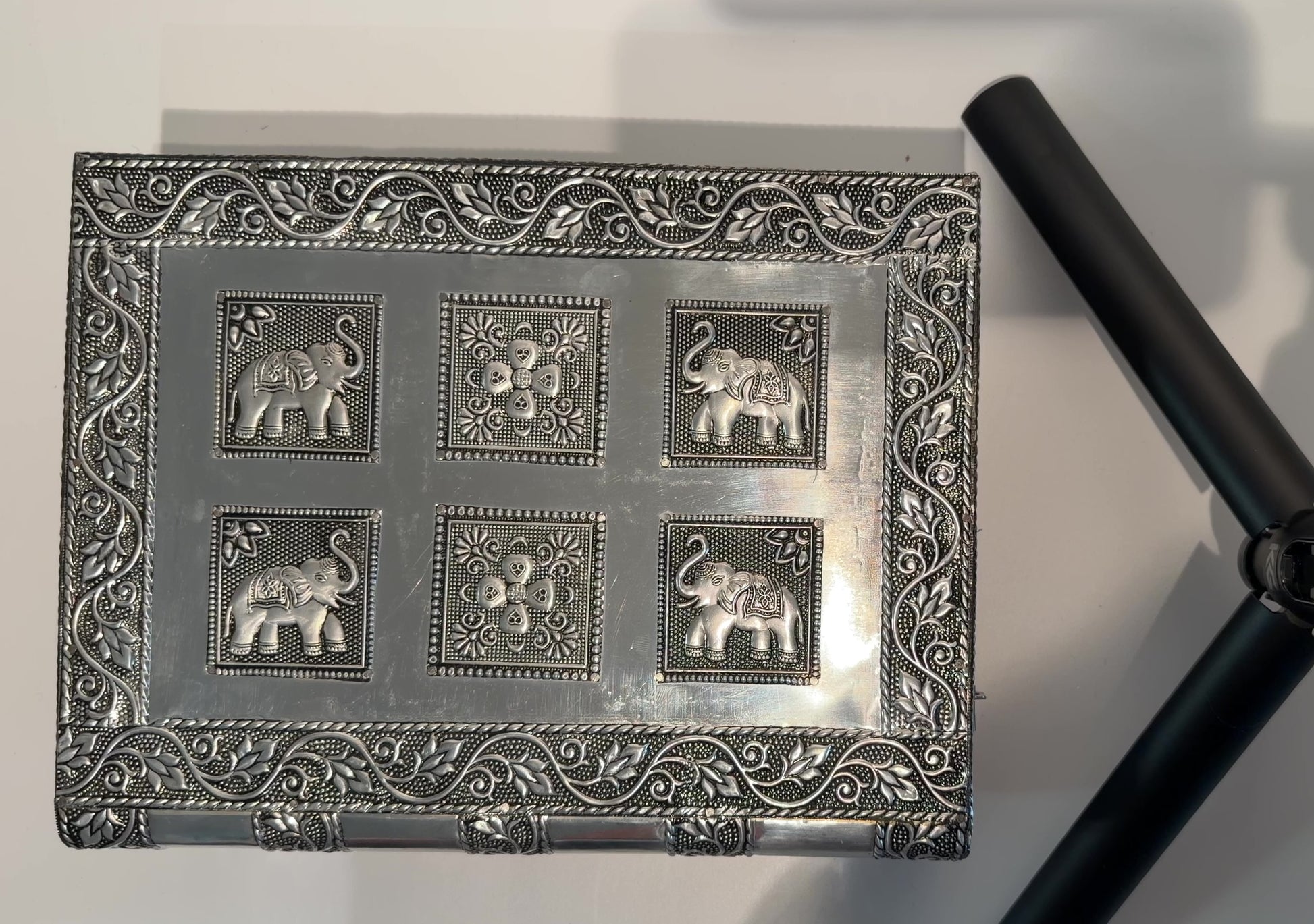 SilverIndianJewelryBox